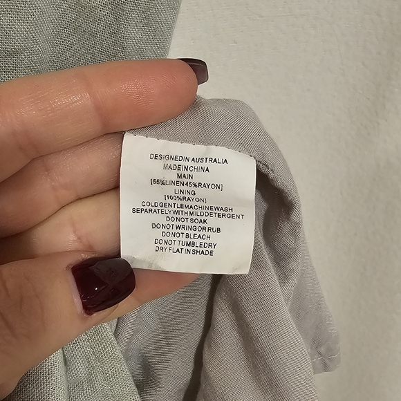Linen Blend Romper - Picture 4 of 4